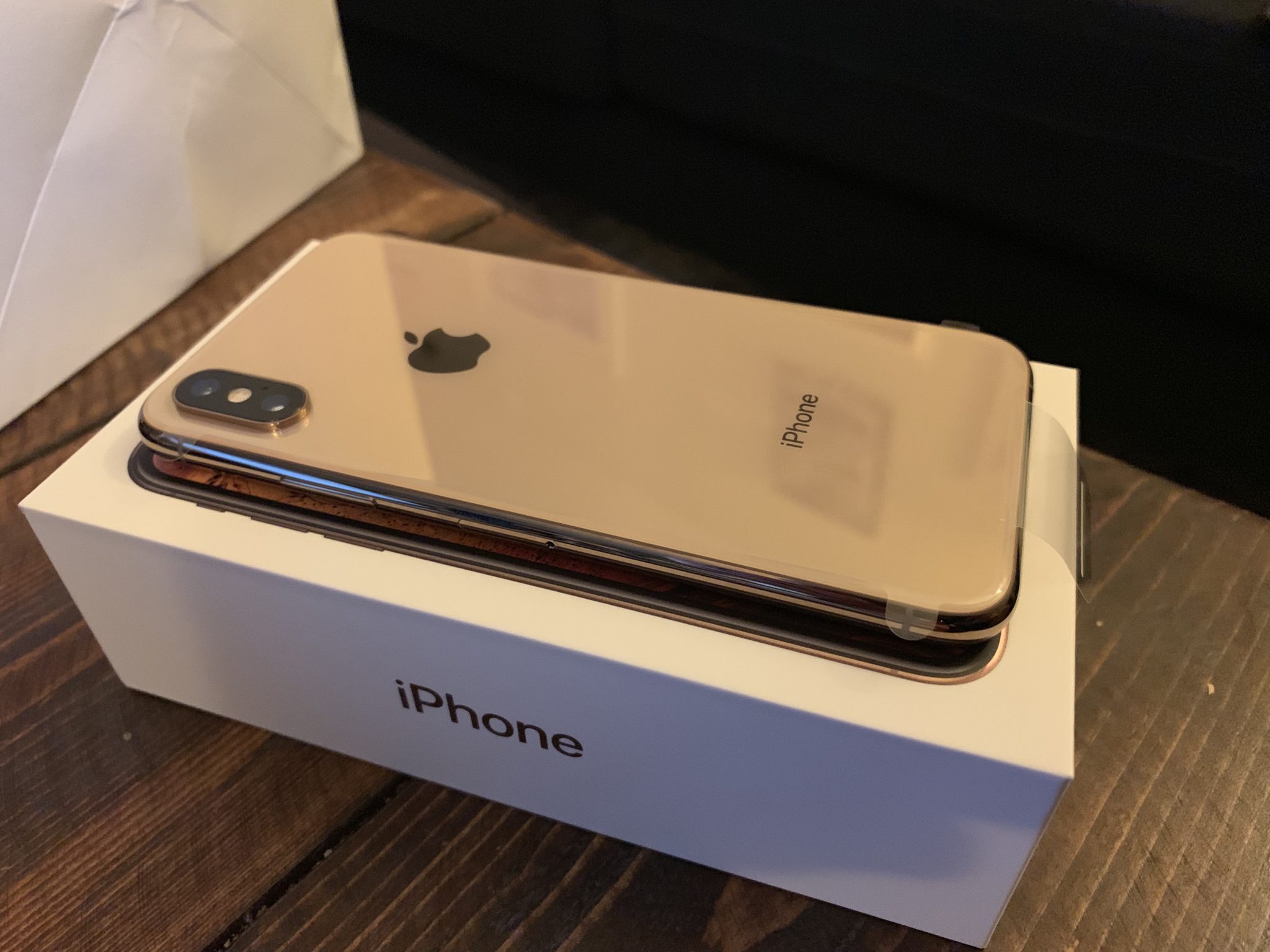 The Adventures of iPhone XS Max - My First Impressions