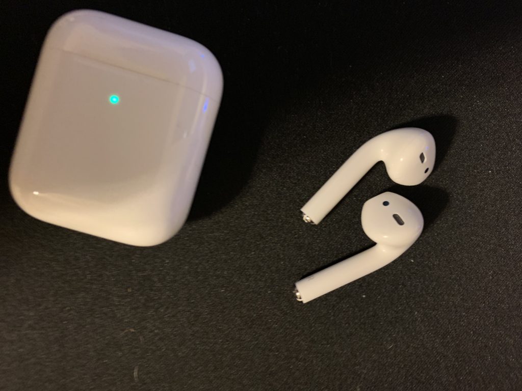 AirPods 2 Review: Another verse, same as the first 4 AirPods Case charging