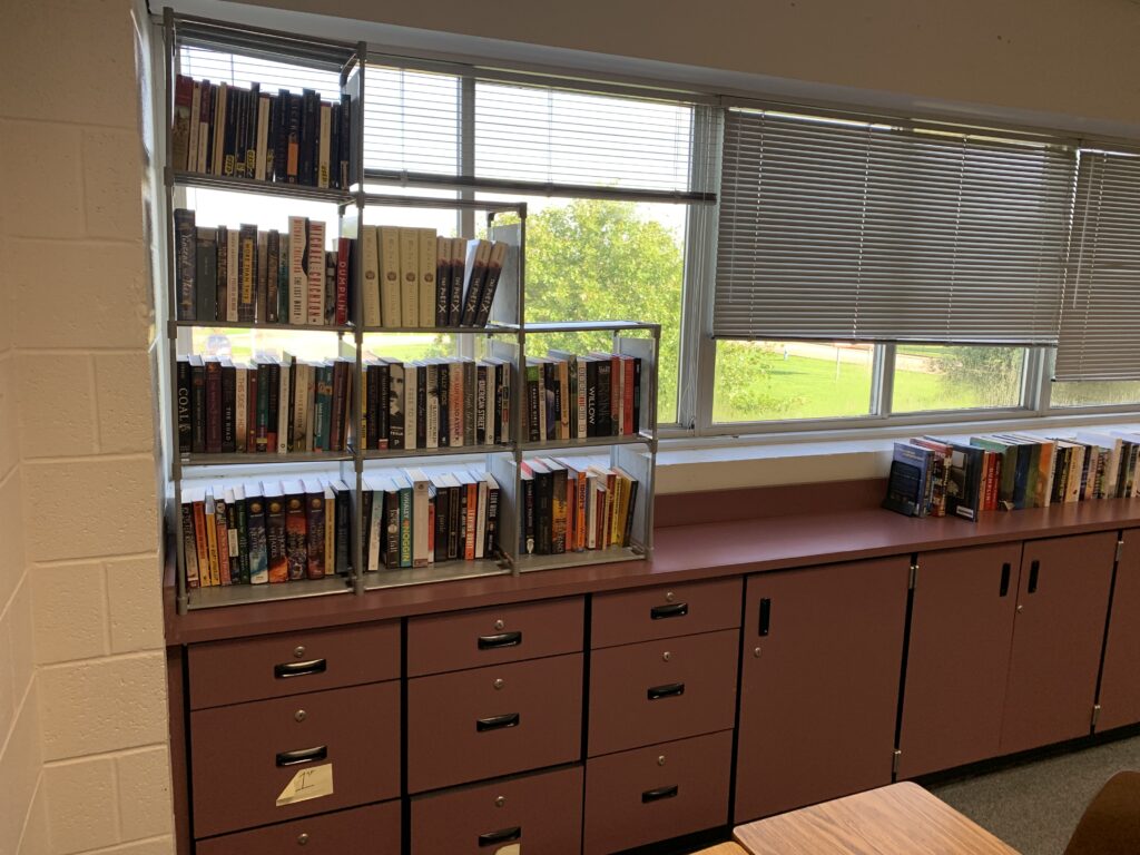 Back To School For Teachers - Why They Need More Time To Themselves 5 Setting up my classroom last year for back to school