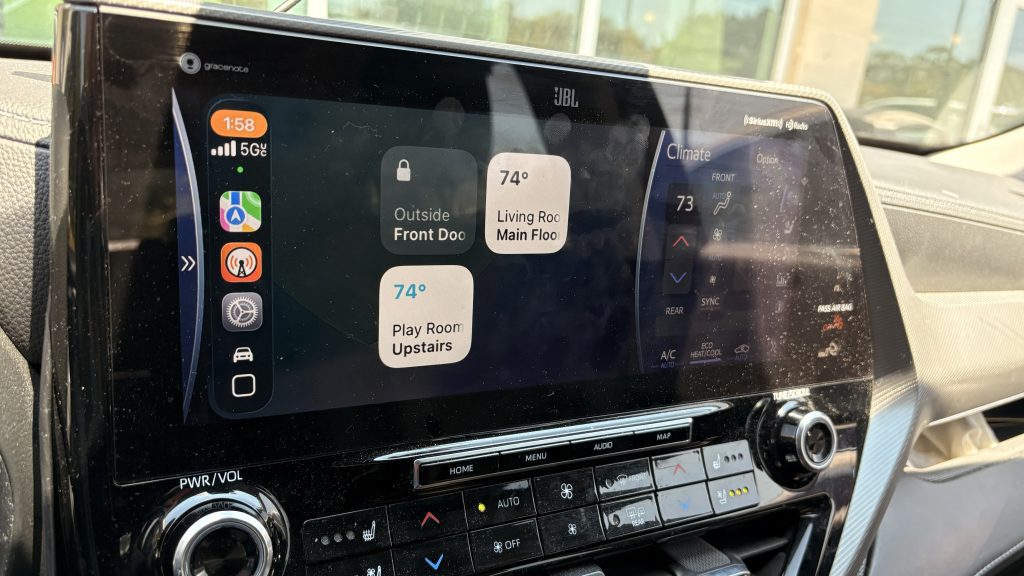 iOS 26 - Thoughts on Using the Best New Changes For iPhone and iPad 7 Widgets on CarPlay in iOS 26